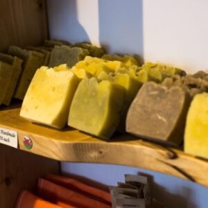 Tea tree & green clay soap bar - Image 1