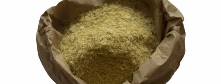 Nutritional yeast flakes