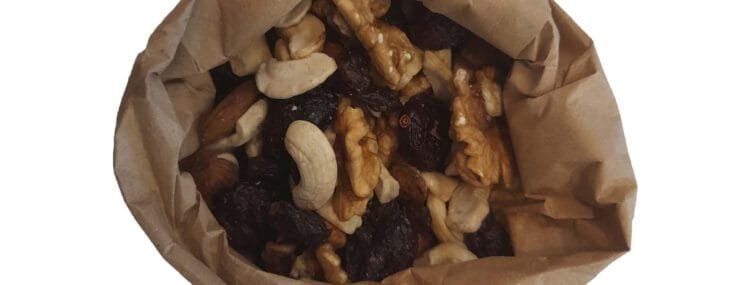 Organic trail mix