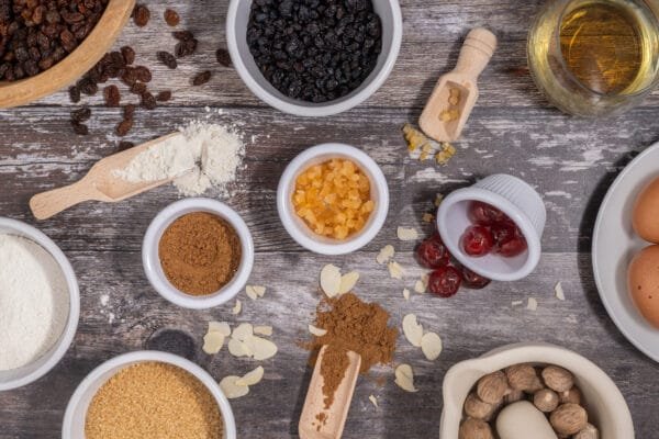 Christmas Cake Kit Ingredients