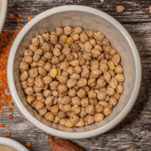 Organic chickpeas dried
